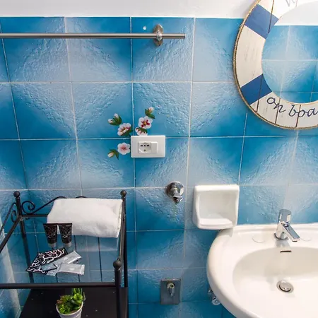 Captain Apartment *